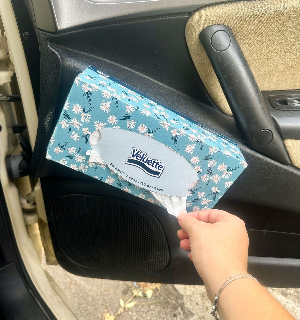 Attach a Tissue Box on the Passenger Seat Side