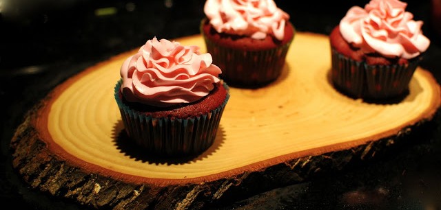 Rustic Wood Cake stand