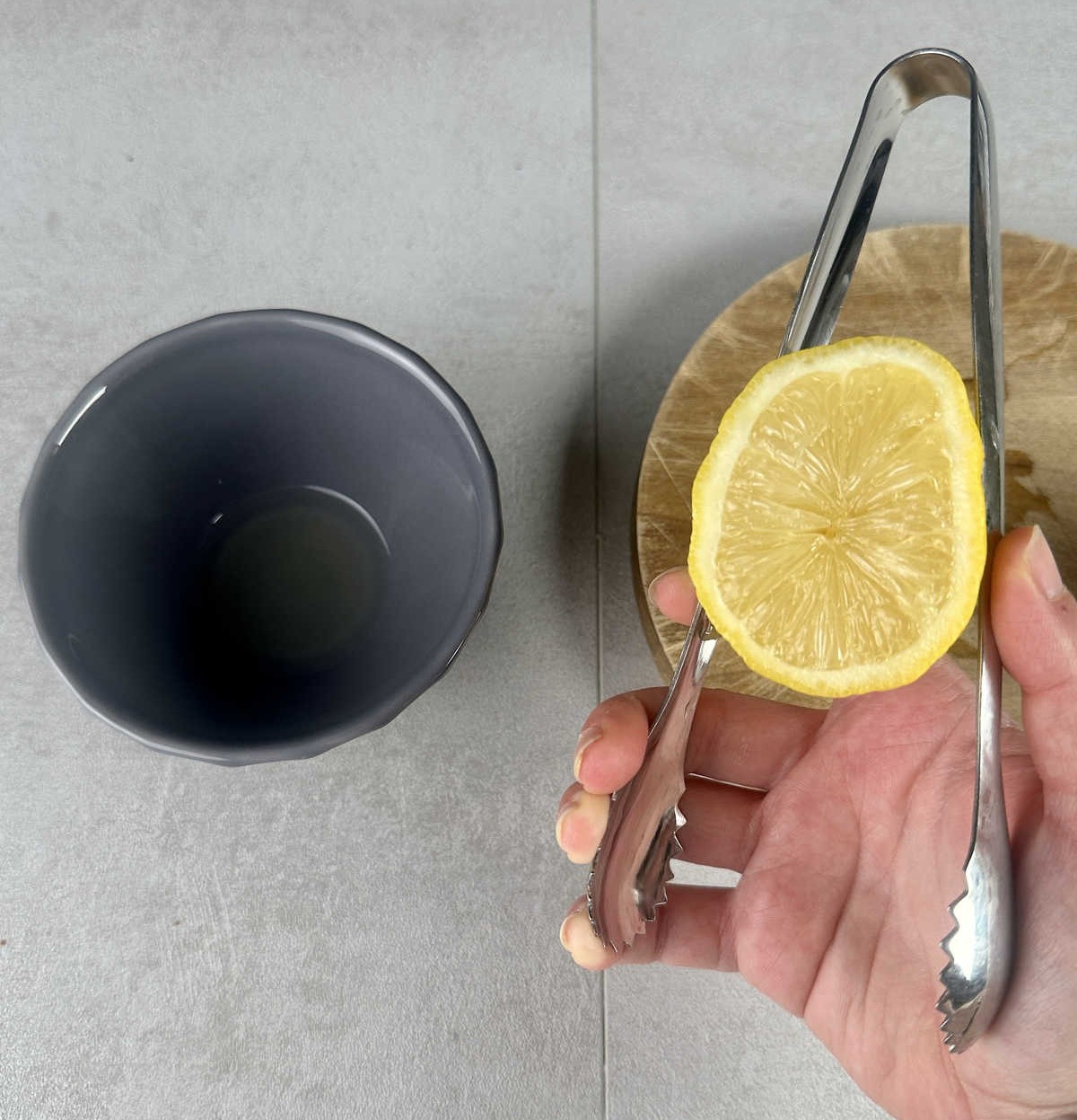 Use Tongs to Squeeze Lemons Better