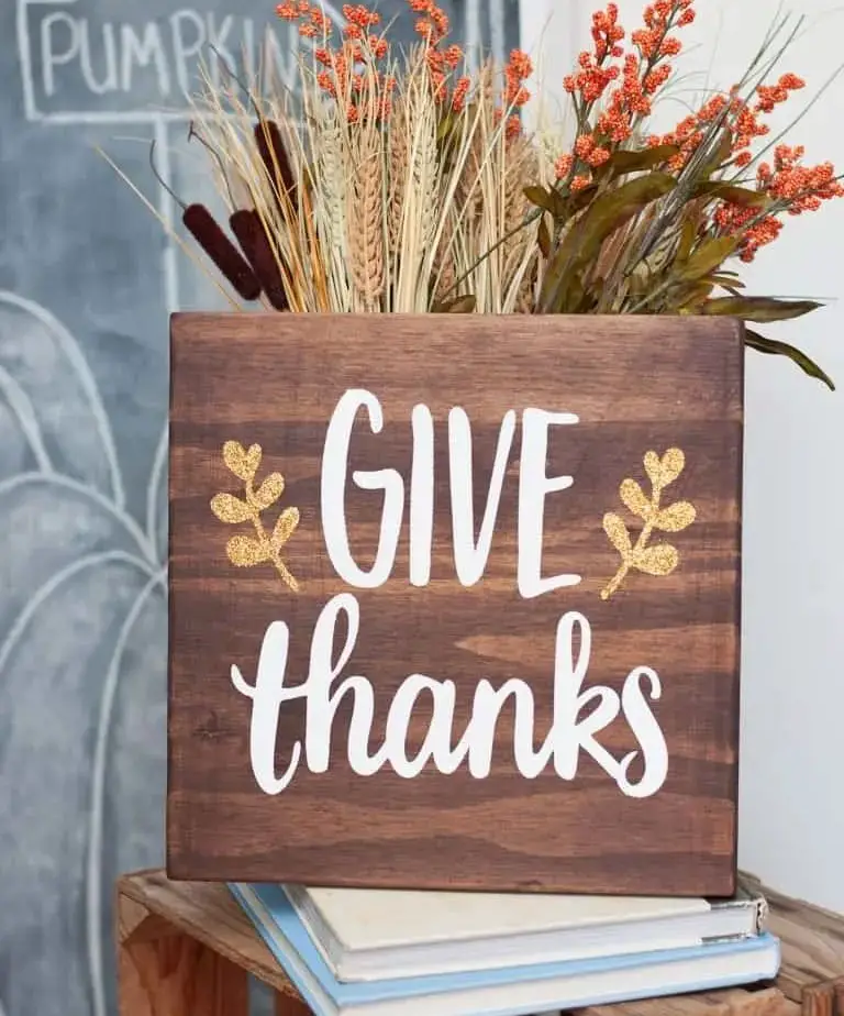 Give Thanks Thanksgiving Sign