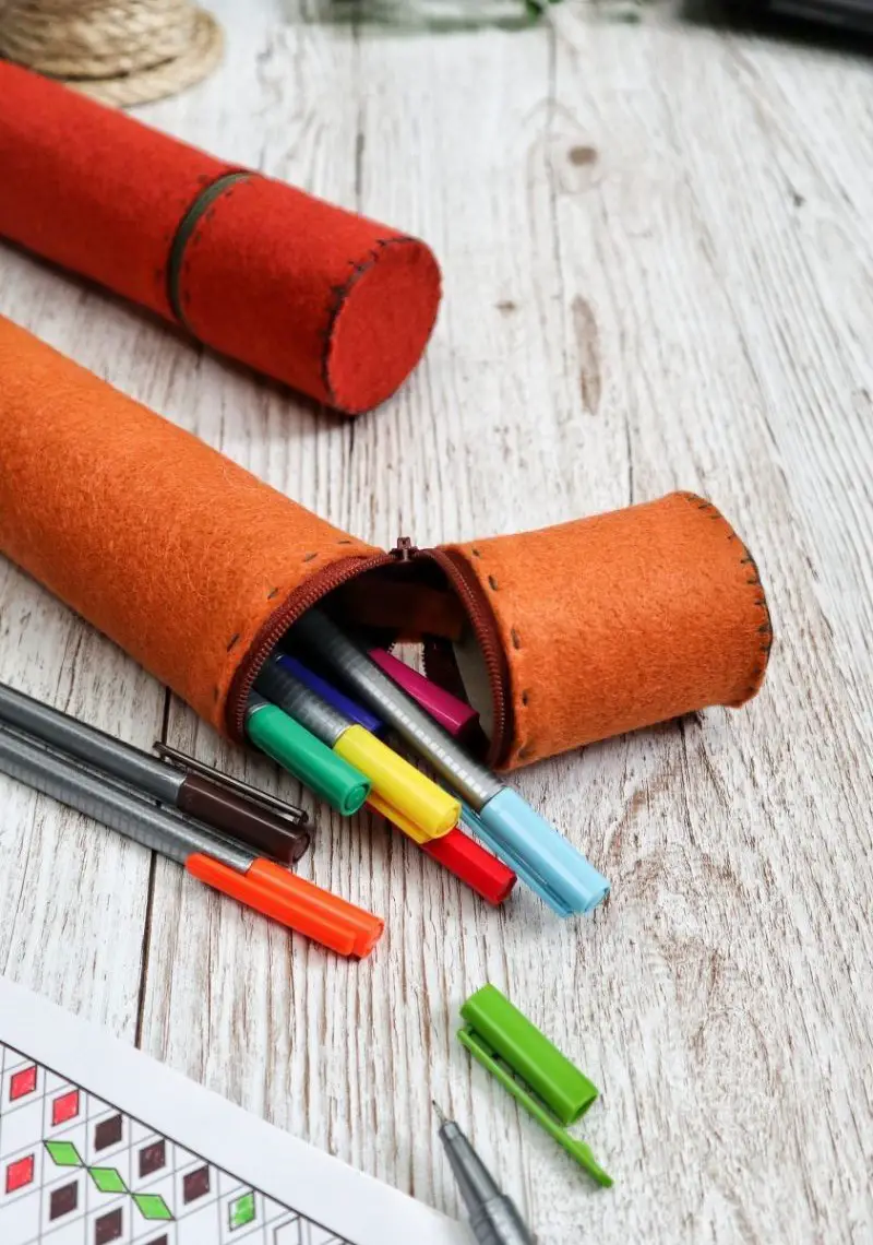 DIY Pencil Case Out of Toilet Rolls