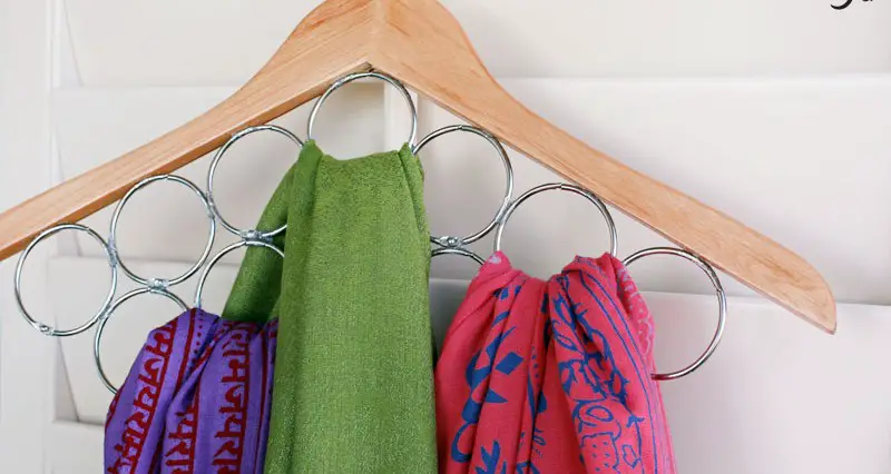 Scarf Hanger