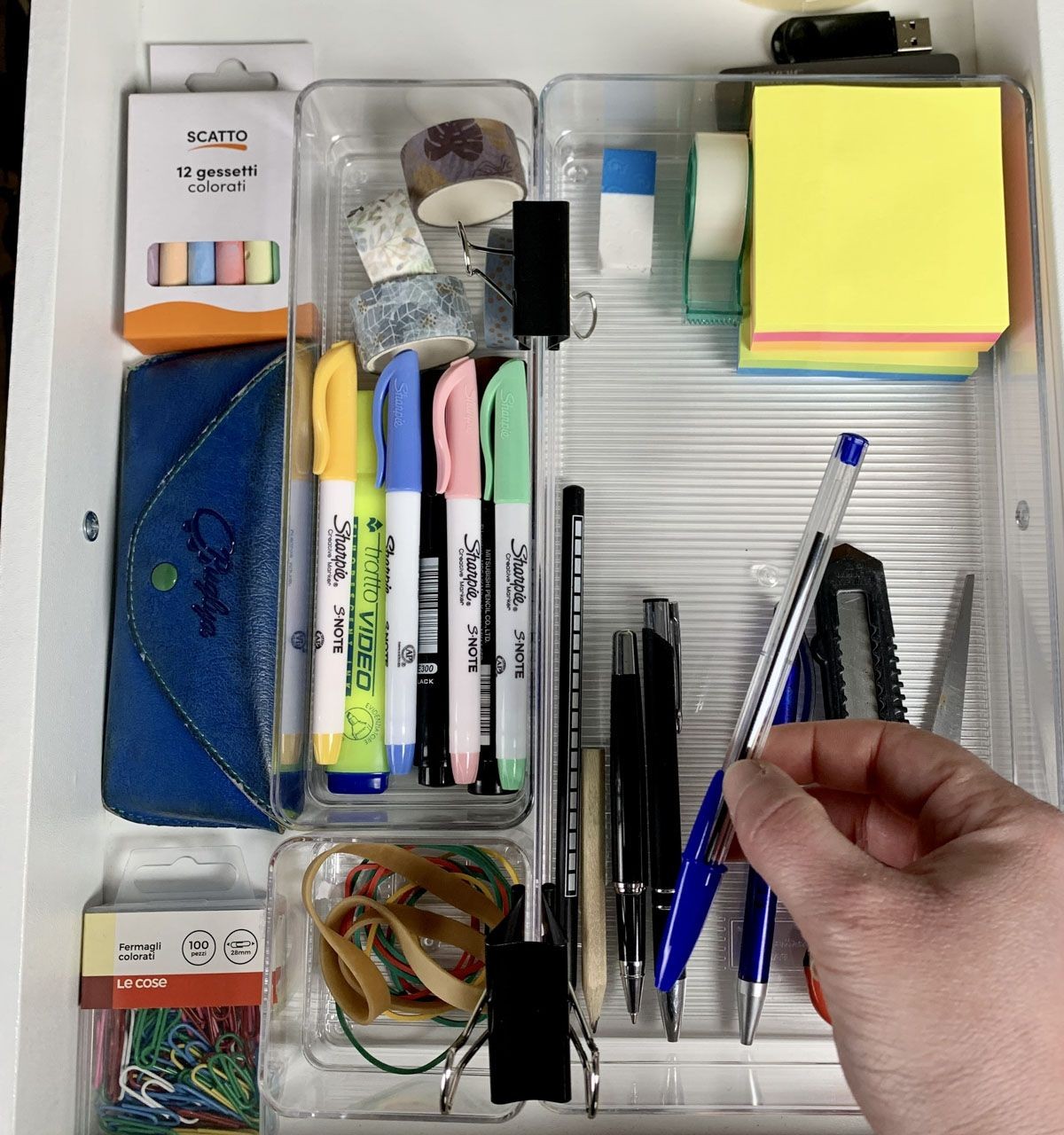 Keep the Drawer Tidy with Organizer Trays