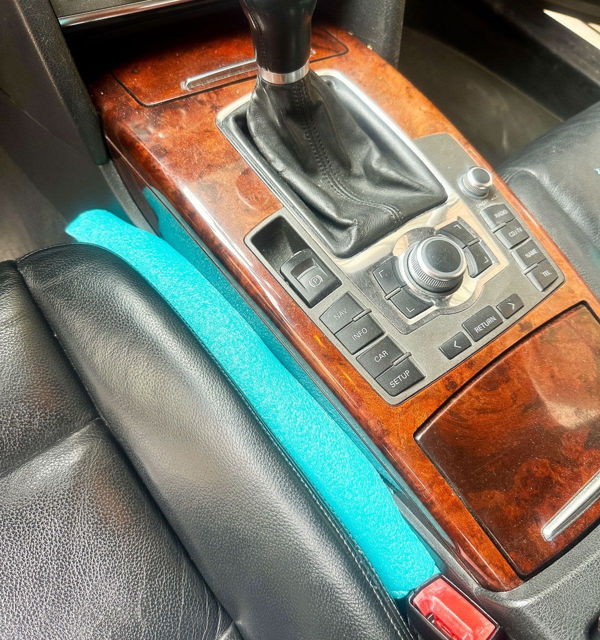 Place Pool Noodles Between the Car Seats to Avoid Losing Items