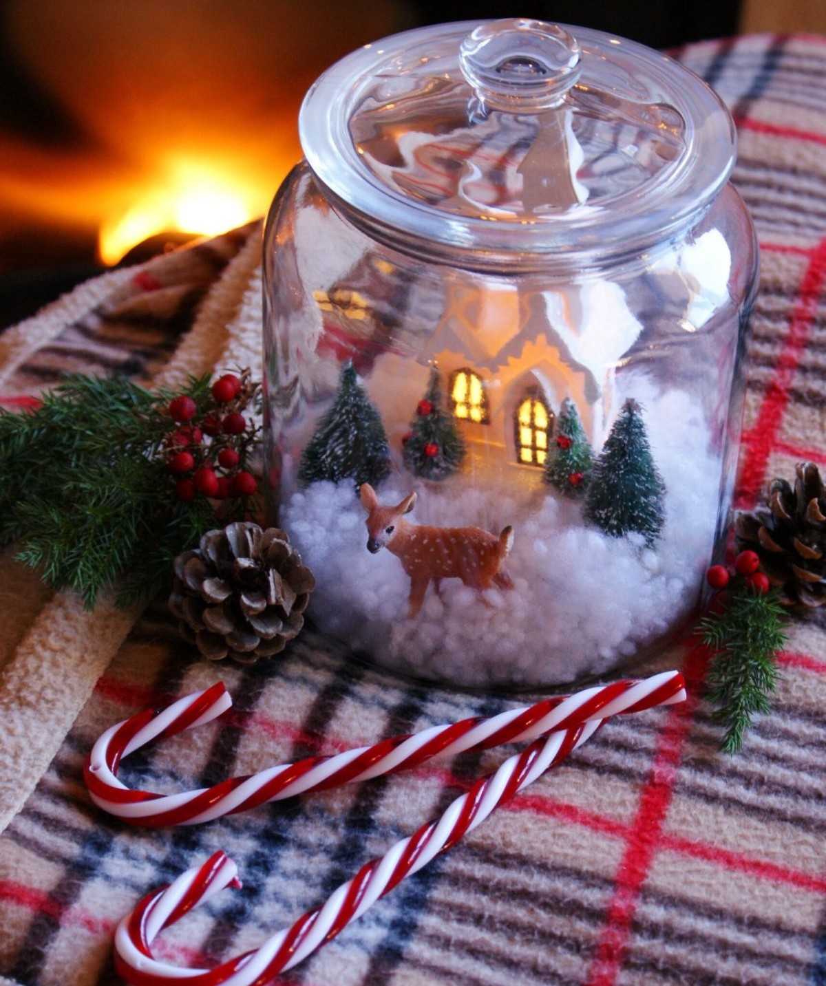 DIY Christmas Snow Scene Jar