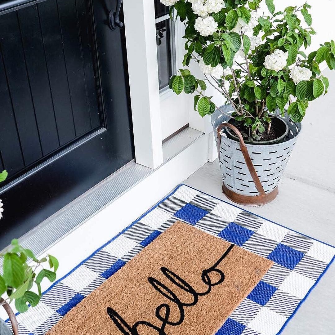 Gingham-Border Welcome Mat