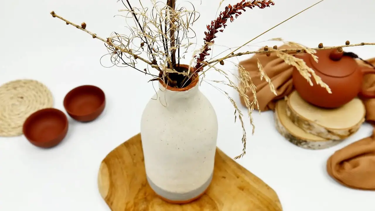 Watch: DIY Clay Vase