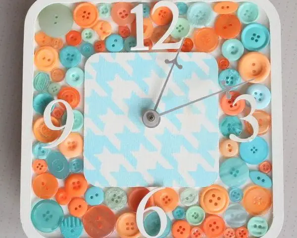 Button Clock