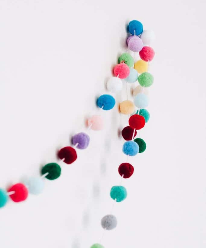 Gorgeous Pom-Pom Garland