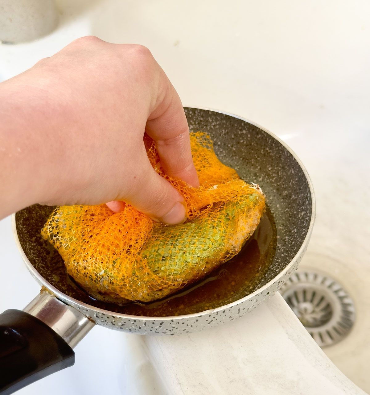 Make a Scourer Sponge from a Mesh Bag