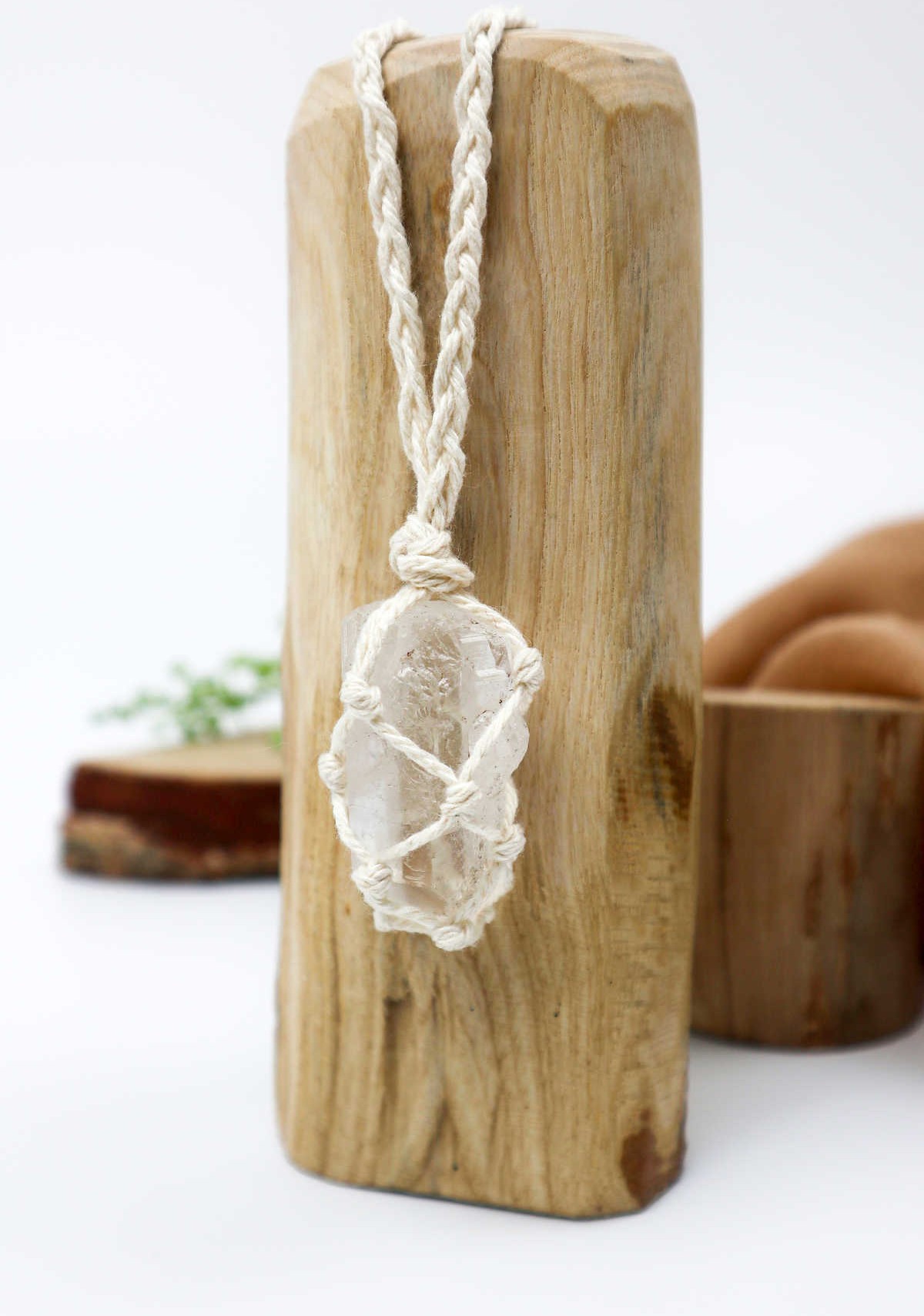 Easy DIY Stone Necklace (Step-by-Step)