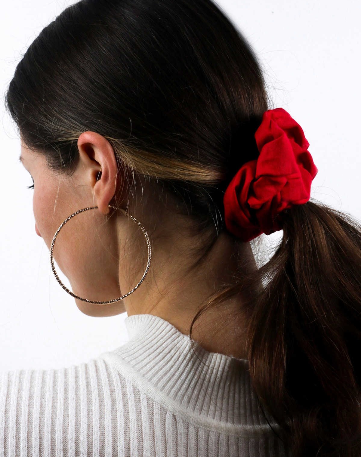 How to Make a Scrunchie (Step-by-Step)