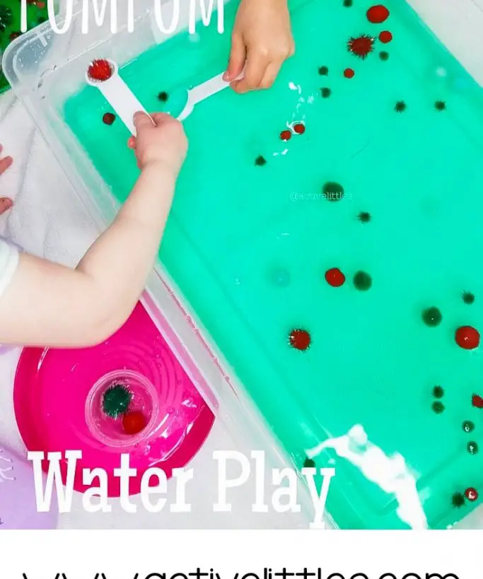 Christmas Pom Pom Water Play